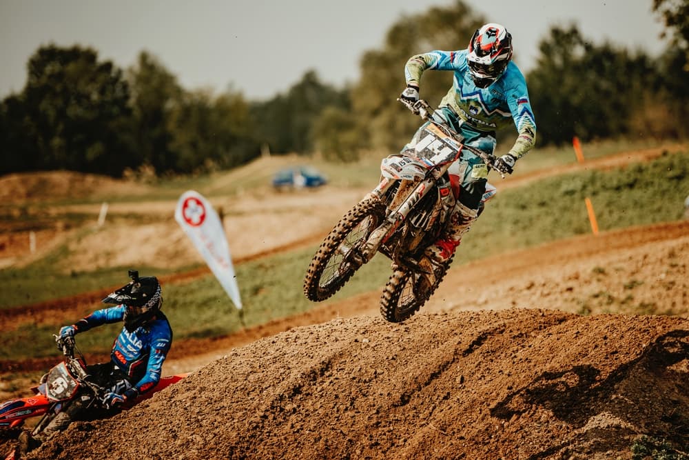 Moto-cross