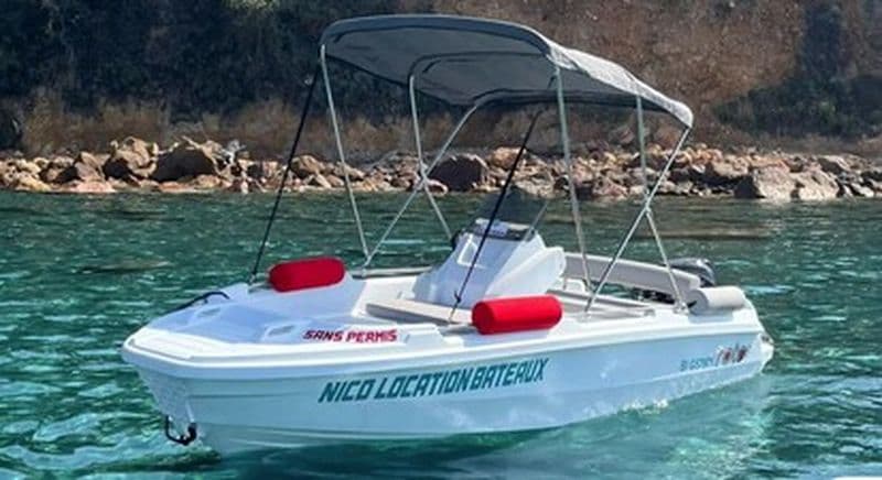 Location de bateau sans permis à Galeria en Corse