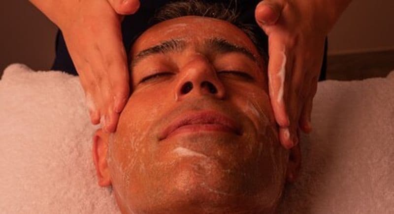 Billet Soin visage à Villeurbanne - Métro Gratte Ciel