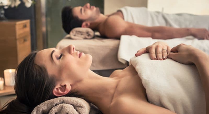 Moment de détente au spa en duo à Amiens