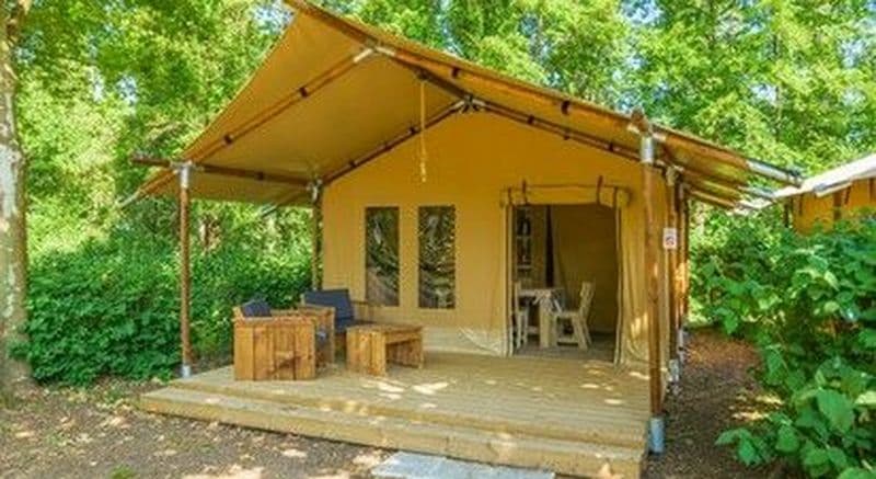 Séjour insolite en Slow Lodge en camping à Sillé-le Guillaume