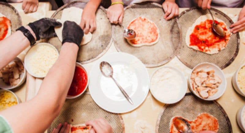 Atelier de fabrication de pizza et dégustation à Cognac
