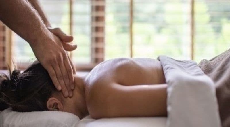 Massage californien-suédois à Hyères