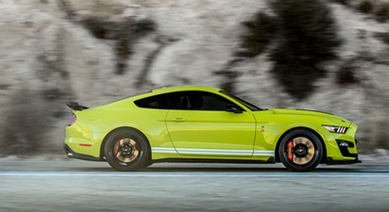 Billet Pilotage en Ford Mustang Shelby GT500 - Circuit de Pont l'Évêque