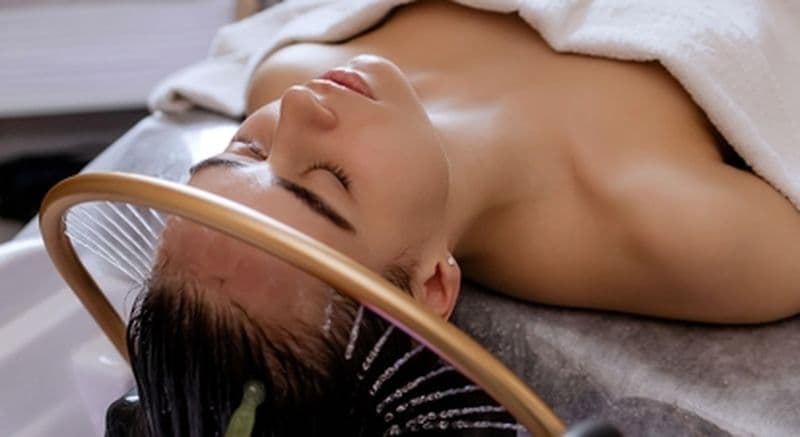 Billet Head Spa au sel d'Epsom à Paris 17e - Soin du cuir chevelu, pressothérapie et flottaison