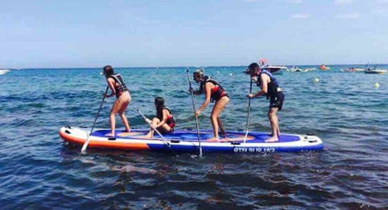 Location de Stand Up Paddle géant sur la plage de la Madrague à Sainte Maxime