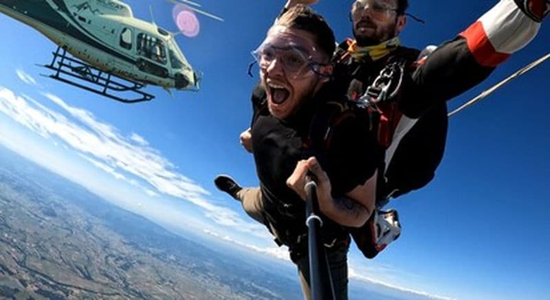 Baptême en hélicoptère et saut en parachute tandem à Argelès-sur-Mer