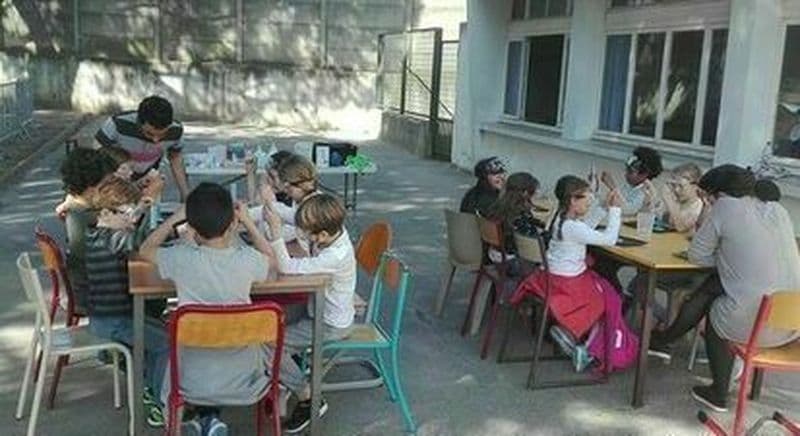 Billet Anniversaire enfant à domicile : ateliers créatifs et scientifiques près de Montpellier