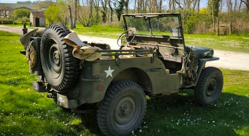 Balade œnotouristique en Jeep Willys à Thauvenay près de Sancerre