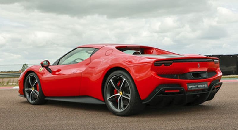 Billet Stage de pilotage en Ferrari 296 GTB - Circuit de Clastres