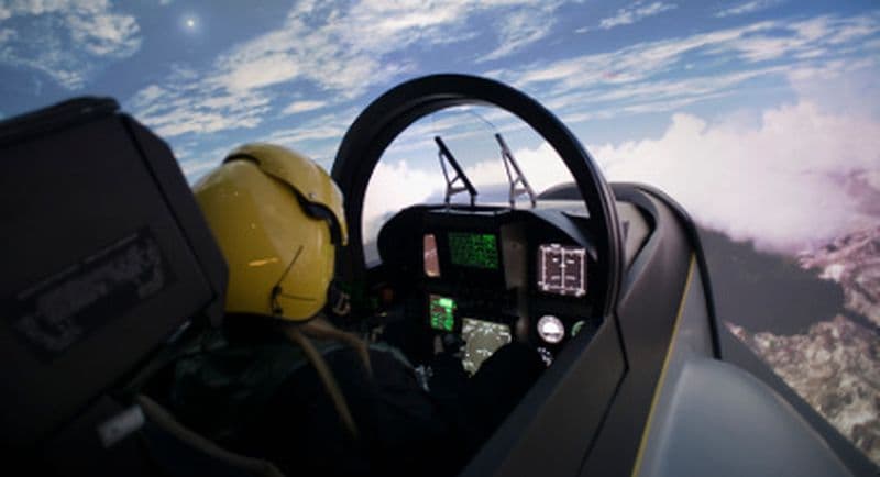 Simulateur de vol en Avion Chasse F18 à Lyon