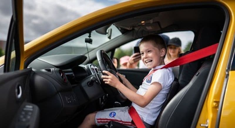 Stage pilotage enfant sur le circuit Escourse près de Mimizan