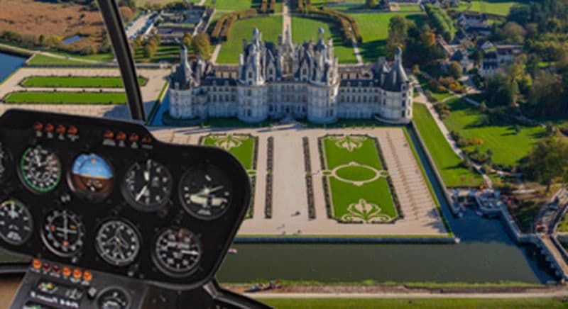 Baptême en hélicoptère à Chambord et Blois - Survol des châteaux de la Loire