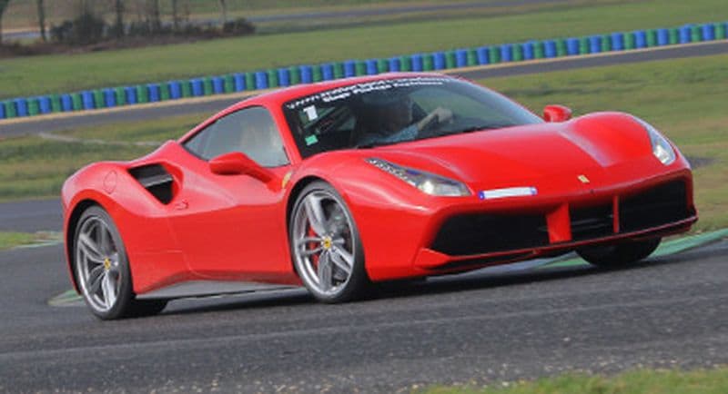 Pilotage d'une Ferrari 488 GTB - Circuit de Fontenay le Comte