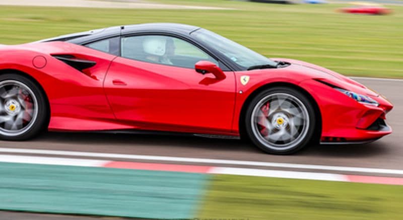 Pilotage de 2 GT : Ferrari F8 Tributo et Porsche 991 GT3 RS - circuit de Luc en Provence