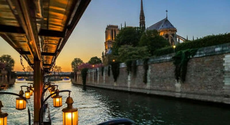 Billet Croisière et restaurant gastronomique sur la Seine en plein coeur de Paris