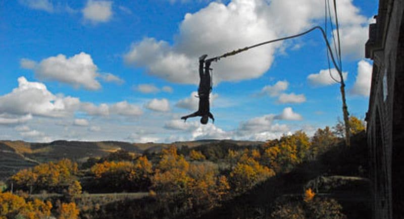 Saut à l'élastique sur le viaduc de Sainte Eulalie de Cernon