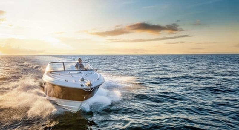 Cours de perfectionnement de navigation en bateau à moteur à Saint-Germain-sur-Ay