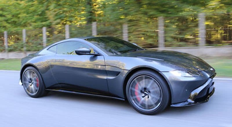 Billet Pilotage de 2 GT : Aston-Martin Vantage et Porsche Cayman 718 GT4 RS - circuit des Ecuyers