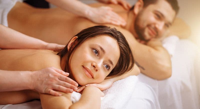 Massage du corps en duo à Saint-Malo