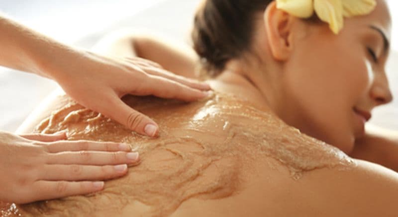 Gommage enveloppement et massage à Toulouse