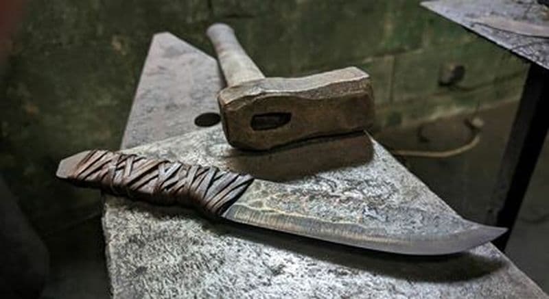 Billet Atelier de fabrication de couteau près de Villefranche-de-Rouergue