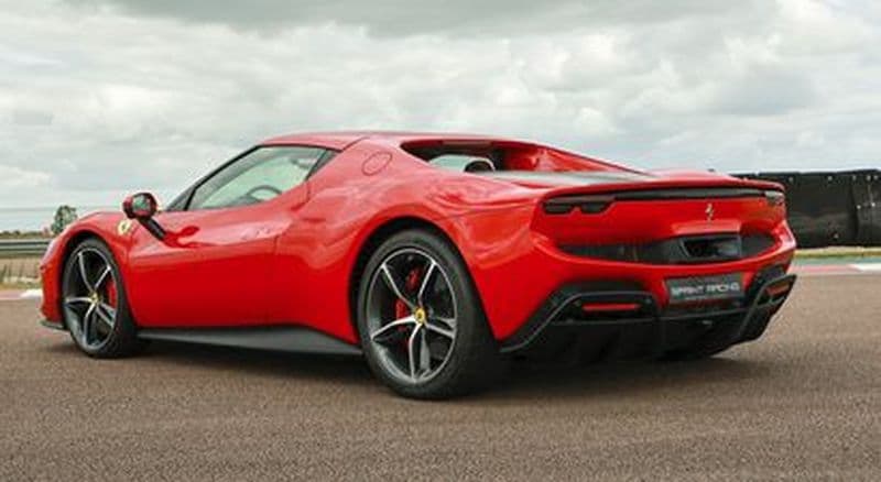 Billet Stage de pilotage en Ferrari 296 GTB - Circuit de Pont l'évêque