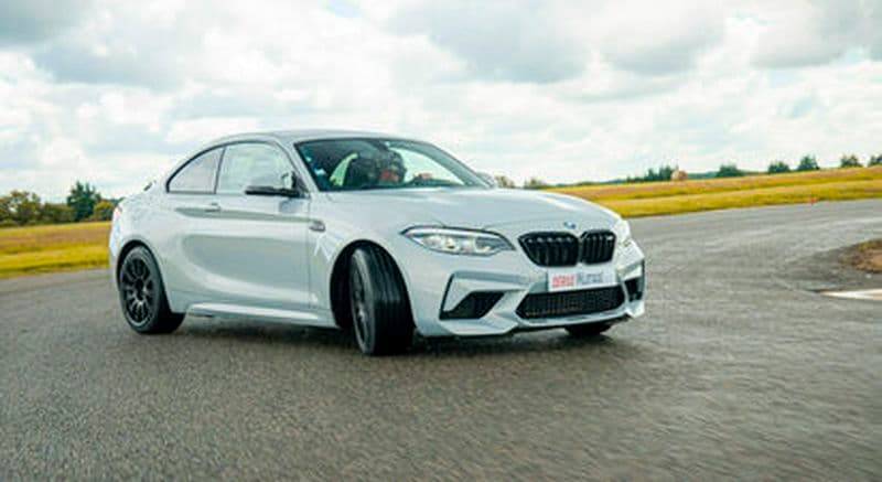 Billet Stage de drift sur piste arrosée en BMW - Circuit de Ladoux