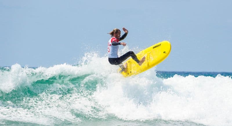 Cours de surf à Mollets-et-Mâa dans les Landes