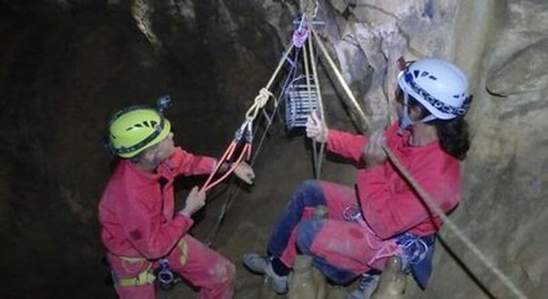 Spéléologie dans les Pyrénées-Orientales près de Perpignan