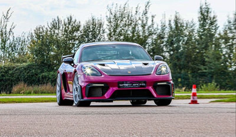 Pilotage de 2 GT : Aston-Martin Vantage et Porsche Cayman 718 GT4 RS - circuit de Pouilly-en-Auxois