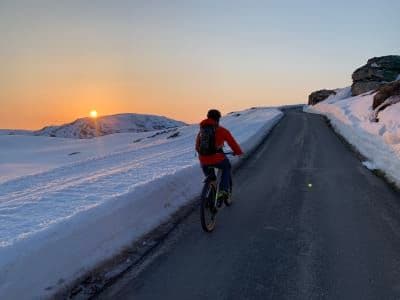 Location de vélos électriques pour la route des glaciers de Jondal au glacier de Folgefonna