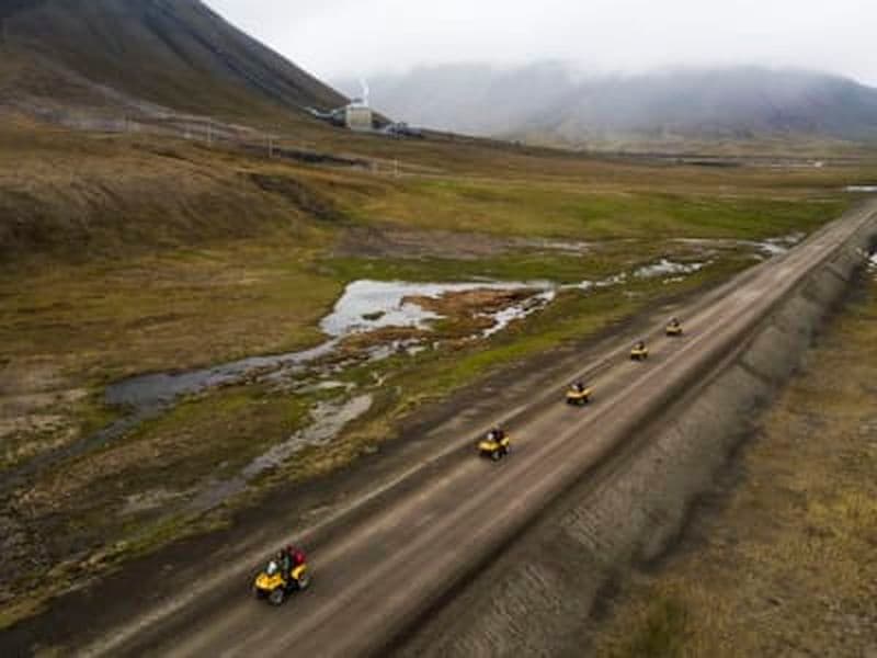 Billet Aventure en quad et visite d'un chenil de Husky depuis Longyearbyen au Svalbard