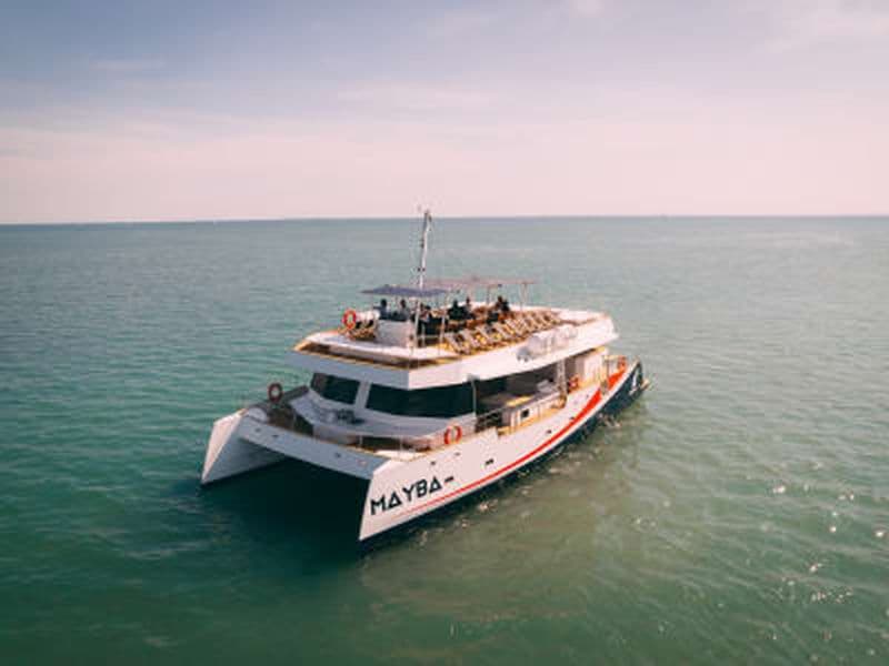 Billet Croisière en catamaran aux îles de Lérins et au Cap d’Antibes depuis la Baie des Anges avec repas
