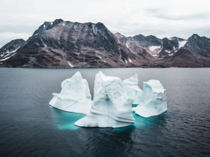 Billet Croisière panoramique avec marche sur les glaciers, visite d'une grotte de glace et pêche au départ de Kulusuk