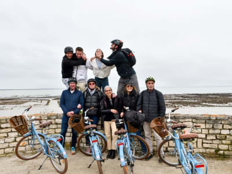Randonnée guidée sportive à vélo sur l'Ile de Ré depuis La Rochelle