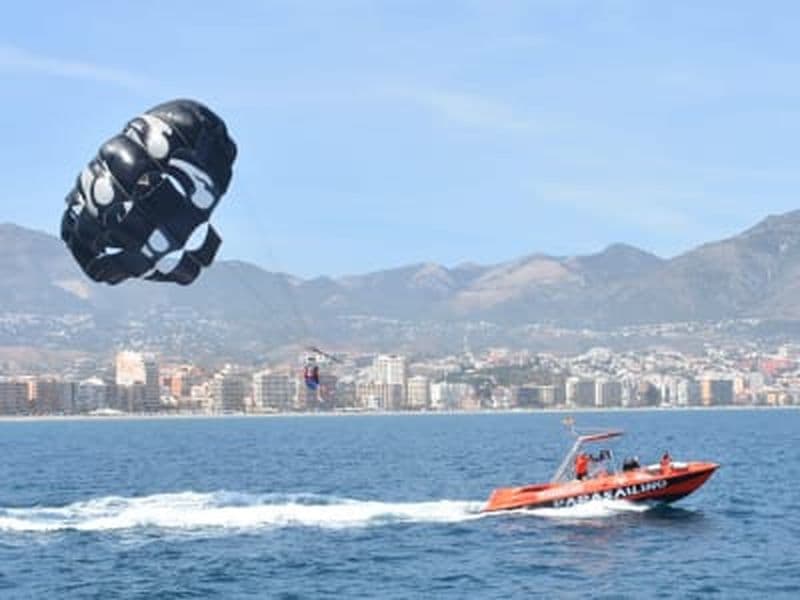 Vol en parachute ascensionnel à Fuengirola, près de Málaga