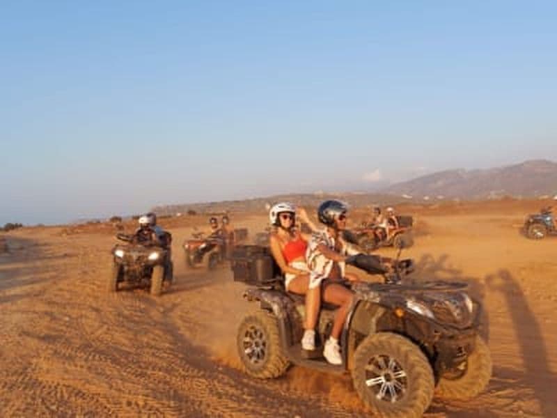 Excursion guidée en quad au coucher du soleil depuis Malia, en Crète