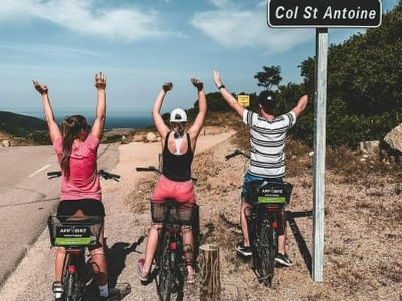 Balade guidée à vélo électrique aux îles sanguinaires au coucher du soleil