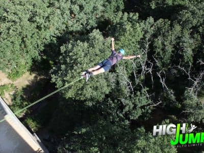 Saut à l'élastique de 30 m sur le pont de Buitrago, Madrid