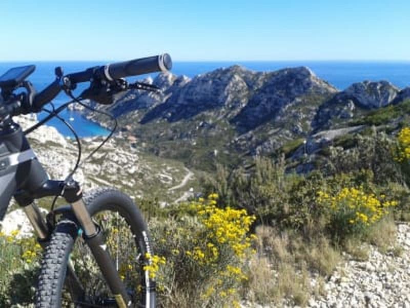 Billet Tour guidée en VTT électrique dans les calanques de Marseille