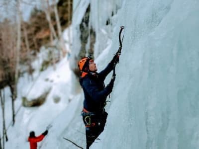 Découverte de l'escalade sur glace à Montréal sur l'île Sainte-Hélène