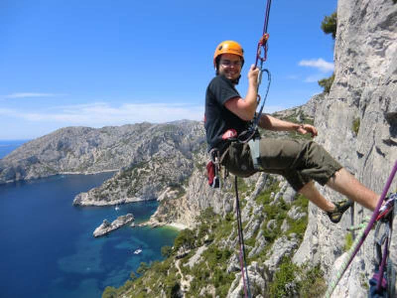 Escalade Grande Voie dans le Parc National des Calanques, Marseille