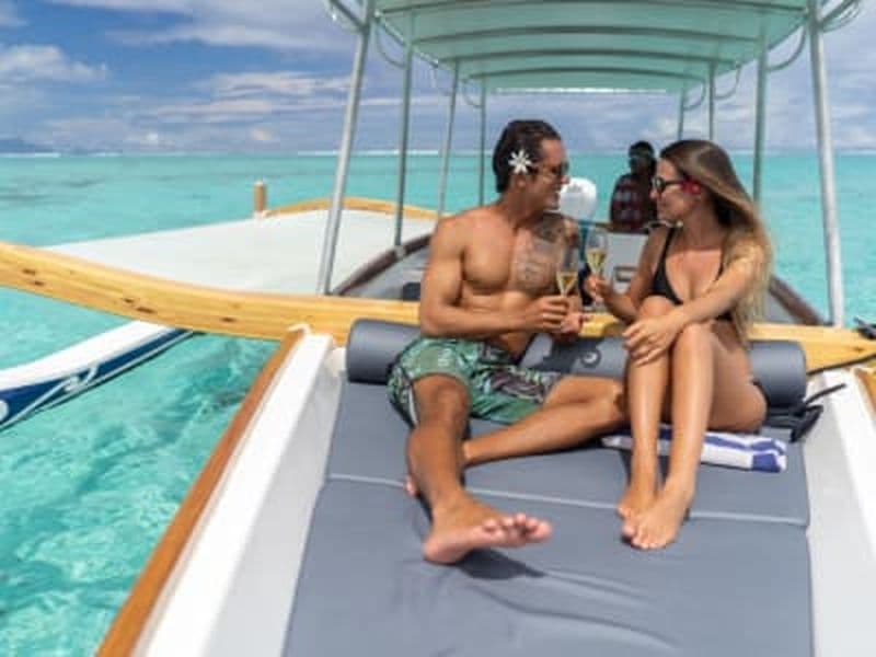 Billet Excursion privée en pirogue polynésienne à Bora Bora