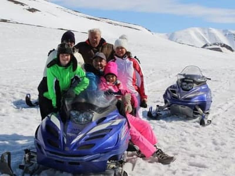 Billet Aventure familiale en motoneige et en traîneau au départ d'Akureyri