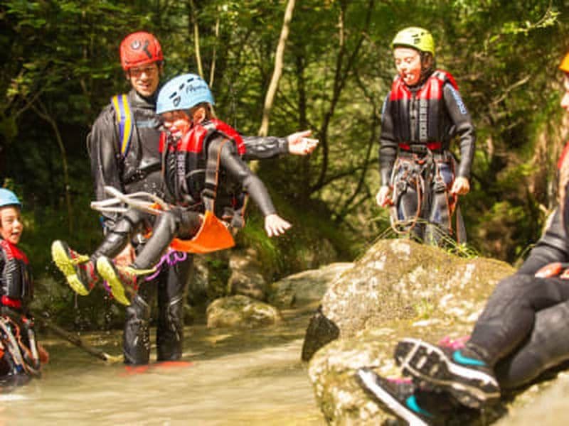 Canyoning pour débutants dans le torrent Rio Nero près d'Arco