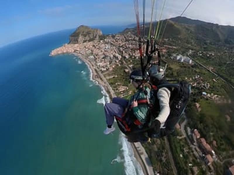 Vol en parapente en tandem à Cefalù, Sicile