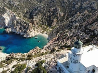 Billet Excursion en bateau privé d'une journée à Kimolos et Poliegos depuis Pollonia à Milos