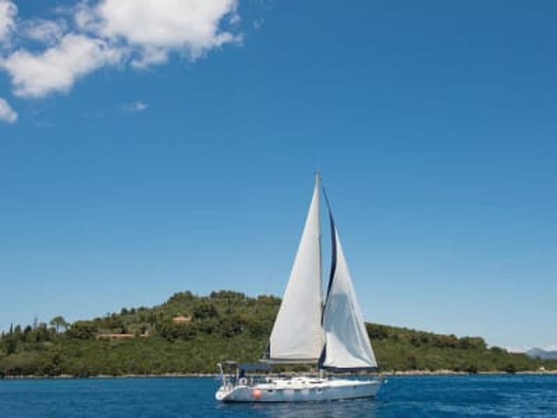Billet Excursion d'une journée en bateau de voile et de plongée en apnée à Lefkada