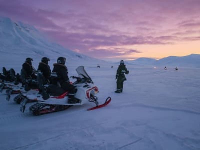 Billet Excursion en motoneige électrique dans la vallée de l'Advent depuis Longyearbyen au Svalbard